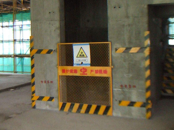电梯洞口防护网图片4